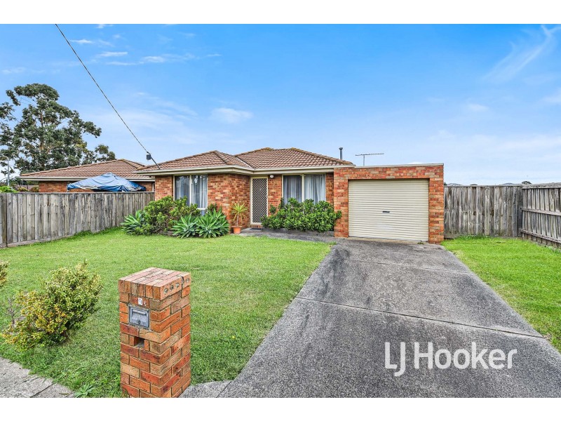 29 Simon Drive, Pakenham VIC 3810