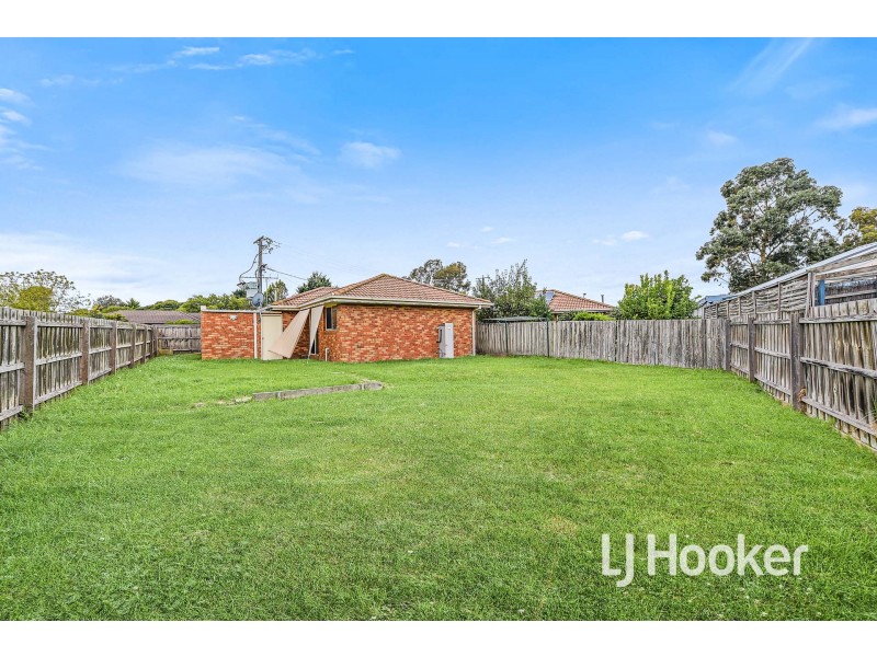 29 Simon Drive, Pakenham VIC 3810