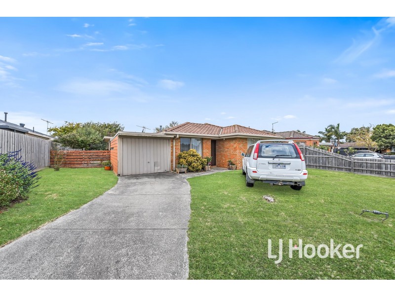 18 Sherriff Rise, Pakenham VIC 3810