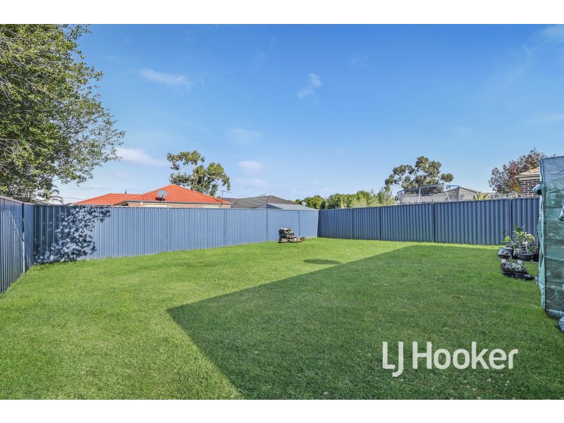 39 Scarlet Crescent, Pakenham VIC 3810