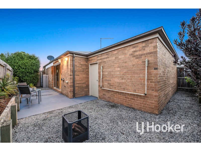 7/101 Ebony Drive, Pakenham VIC 3810
