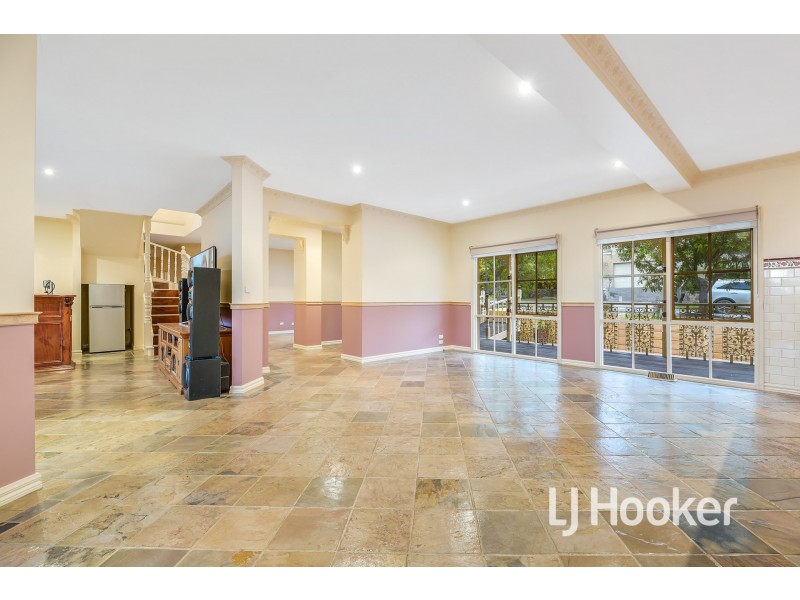 14 Stockmans Circuit, Pakenham VIC 3810