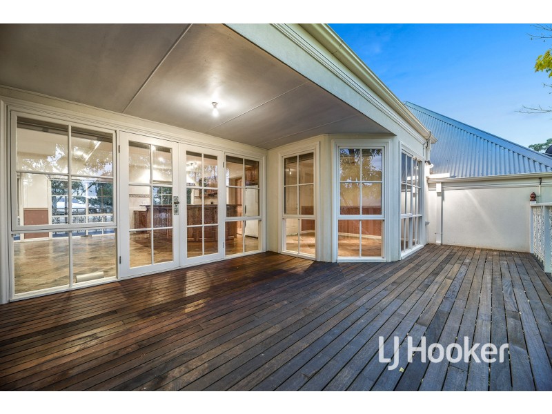 14 Stockmans Circuit, Pakenham VIC 3810