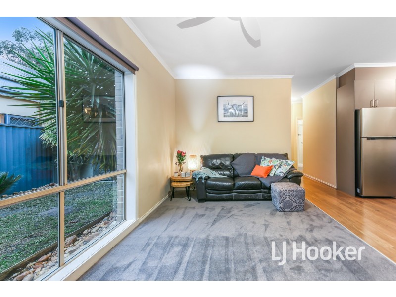 24 Mallee Circuit, Pakenham VIC 3810