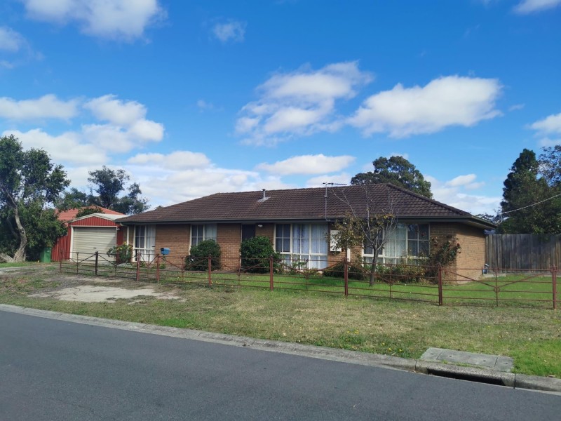 35 Henty Street, Pakenham VIC 3810