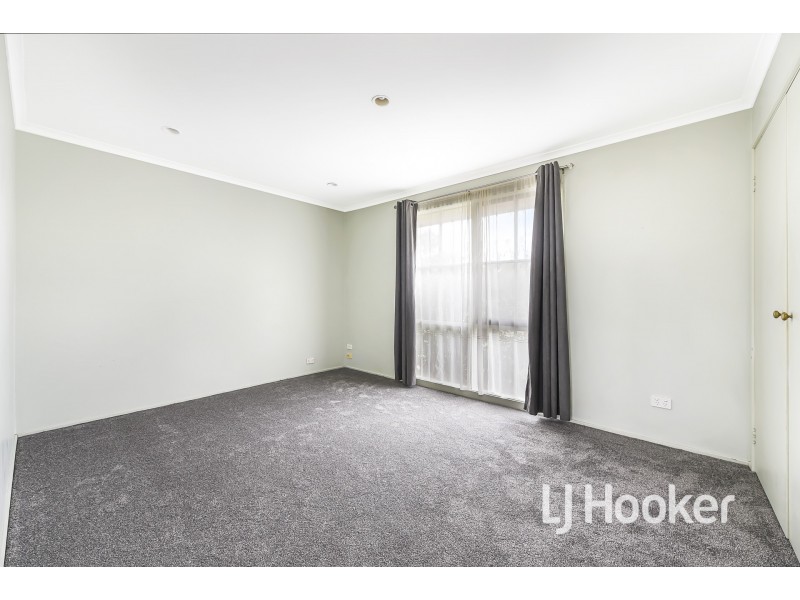 35 Henty Street, Pakenham VIC 3810