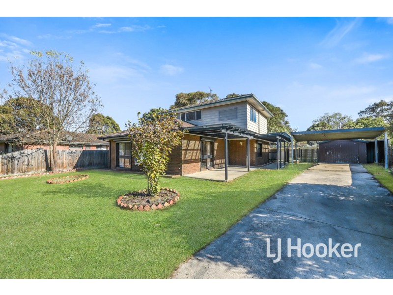 2 Kraft Court, Pakenham VIC 3810