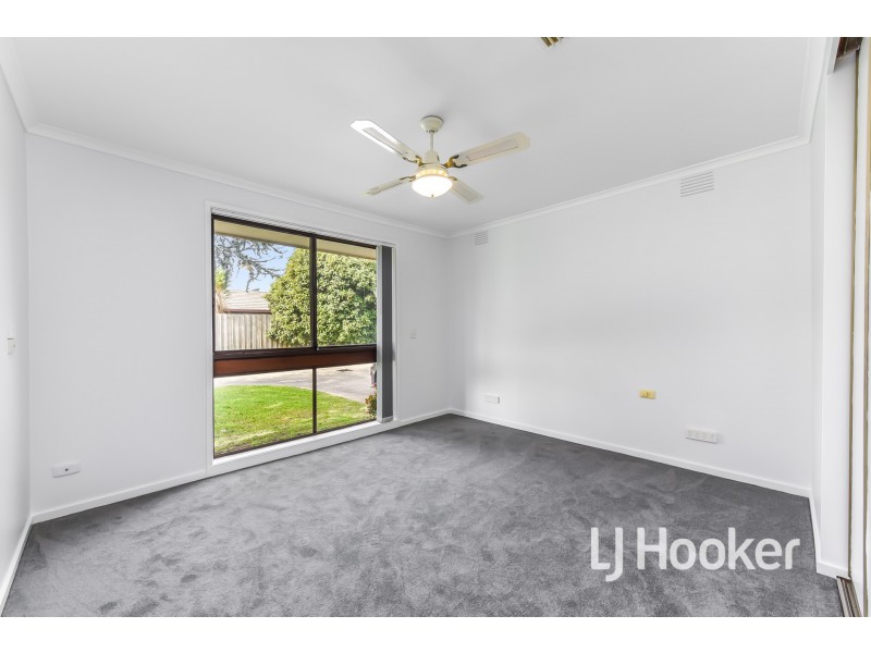 1/83 Henry Street, Pakenham VIC 3810