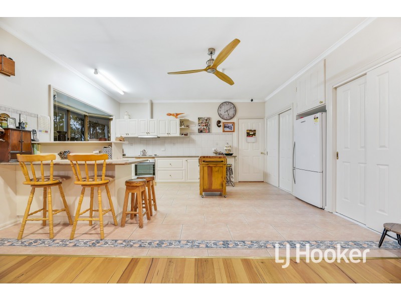 40 Izzard Lane, Tonimbuk VIC 3815