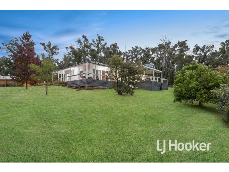 40 Izzard Lane, Tonimbuk VIC 3815