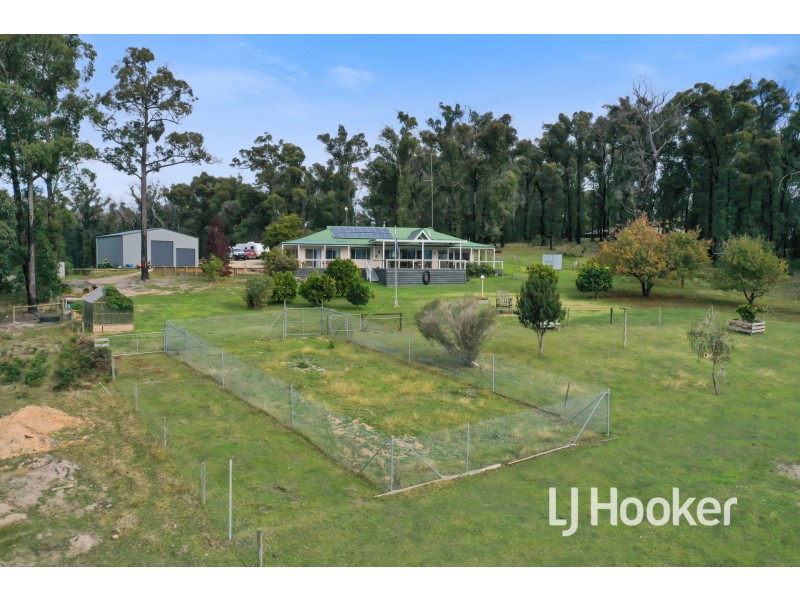 40 Izzard Lane, Tonimbuk VIC 3815