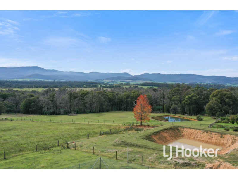 40 Izzard Lane, Tonimbuk VIC 3815