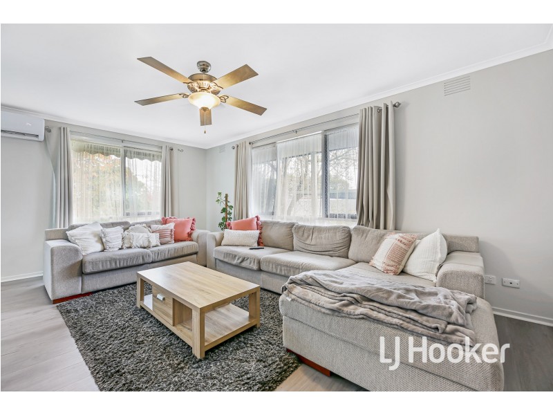 8 Gregory Court, Pakenham VIC 3810