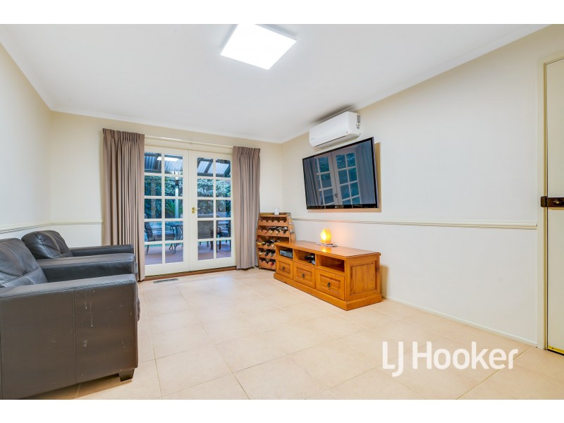 3 McInnes Court, Pakenham VIC 3810