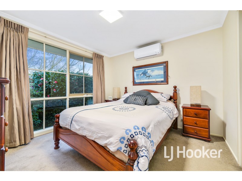 3 McInnes Court, Pakenham VIC 3810