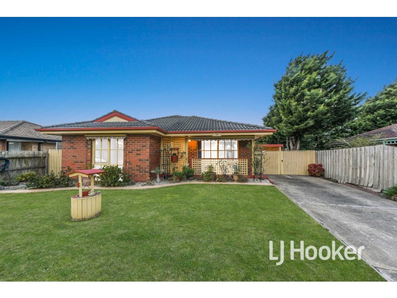 50 Parman Avenue, Pakenham VIC 3810