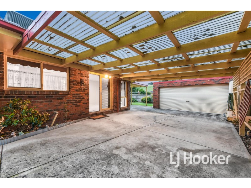 50 Parman Avenue, Pakenham VIC 3810