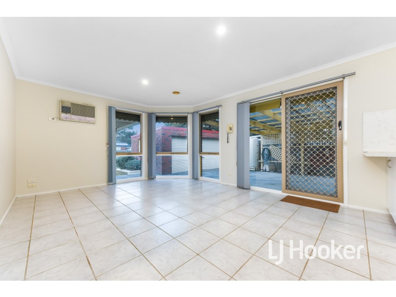 50 Parman Avenue, Pakenham VIC 3810