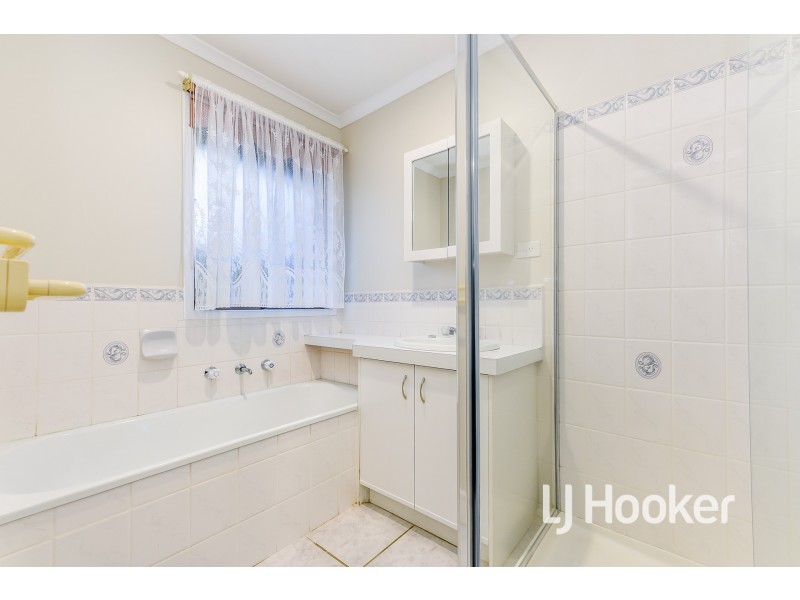 50 Parman Avenue, Pakenham VIC 3810