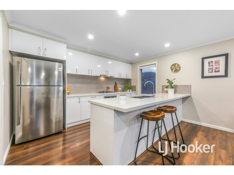 1 Atkins Road, Pakenham VIC 3810