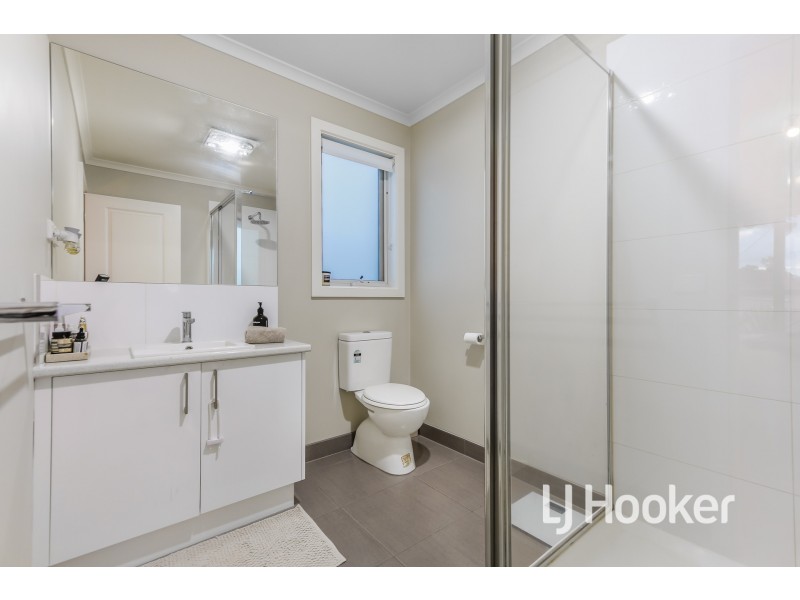 1 Atkins Road, Pakenham VIC 3810