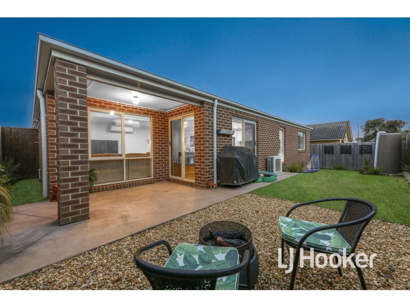 1 Atkins Road, Pakenham VIC 3810