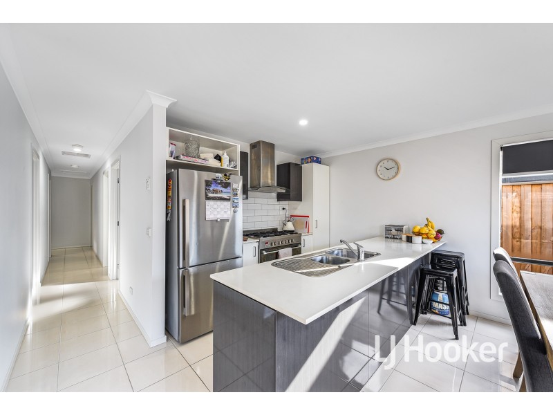 18 Dodson Road, Officer VIC 3809