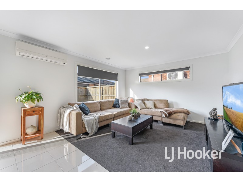 18 Dodson Road, Officer VIC 3809