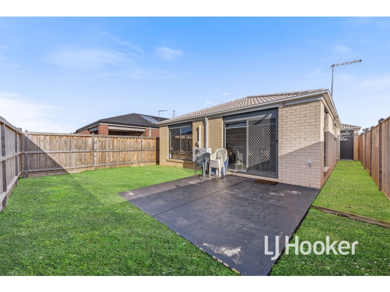 18 Dodson Road, Officer VIC 3809