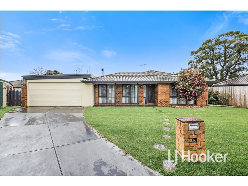 7 Greaves Court, Pakenham VIC 3810