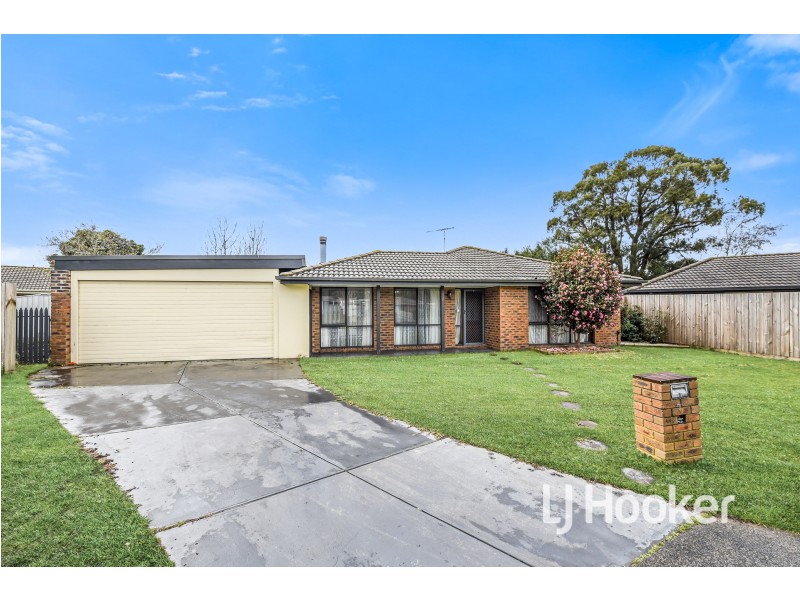7 Greaves Court, Pakenham VIC 3810