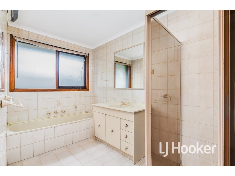 7 Greaves Court, Pakenham VIC 3810