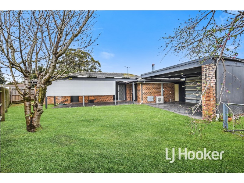 7 Greaves Court, Pakenham VIC 3810