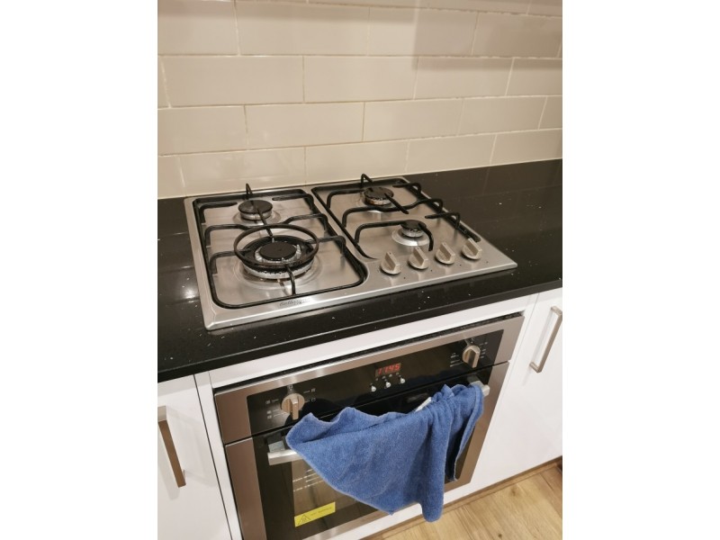 2/2 Wadsley Avenue, Pakenham VIC 3810