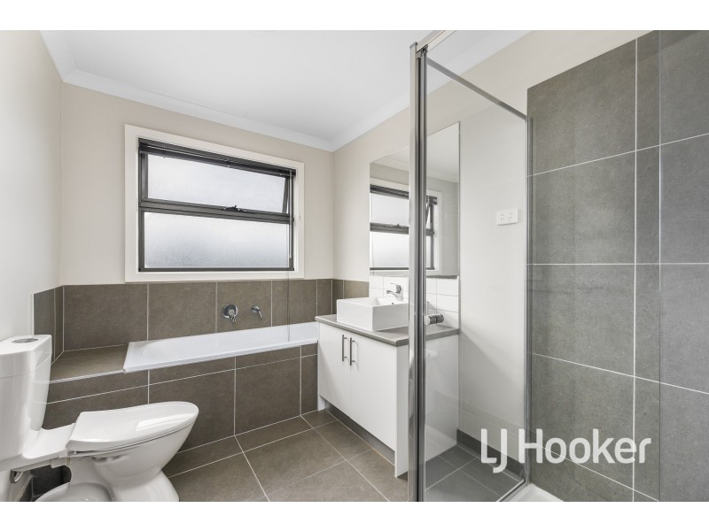 48 Bridge Road, Officer VIC 3809