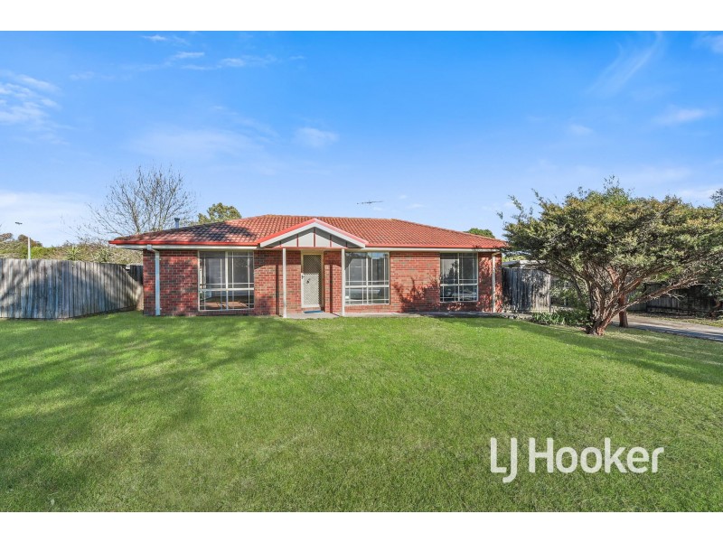 31 Meeking Drive, Pakenham VIC 3810