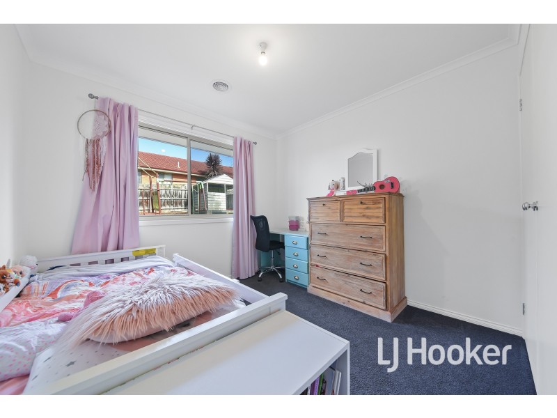 25 Ben Drive, Pakenham VIC 3810