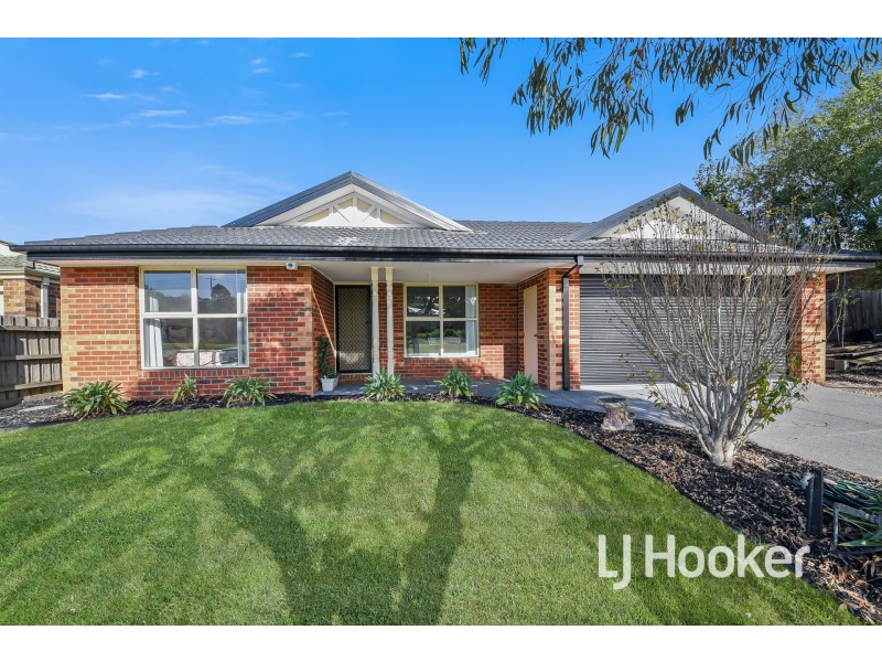 25 Ben Drive, Pakenham VIC 3810