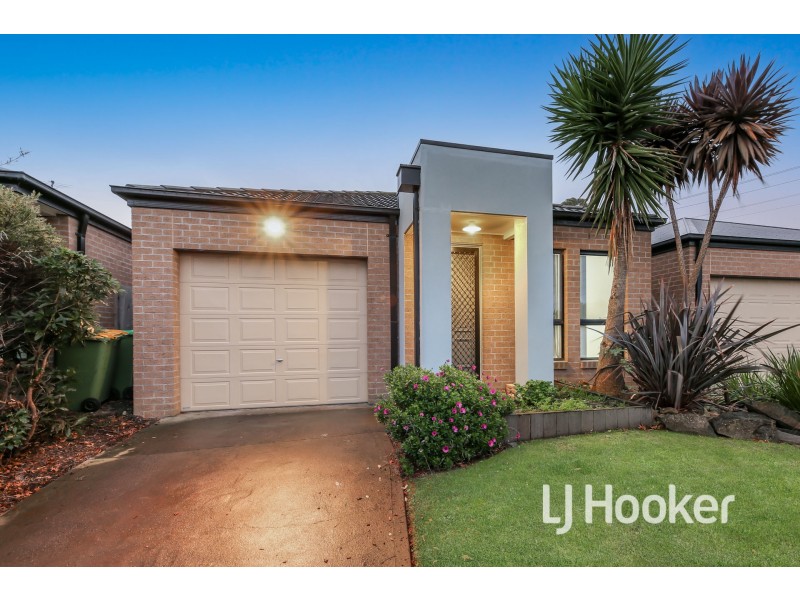 22/103 Army Road, Pakenham VIC 3810
