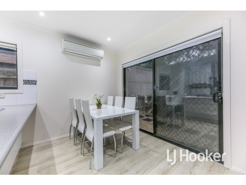 22/103 Army Road, Pakenham VIC 3810