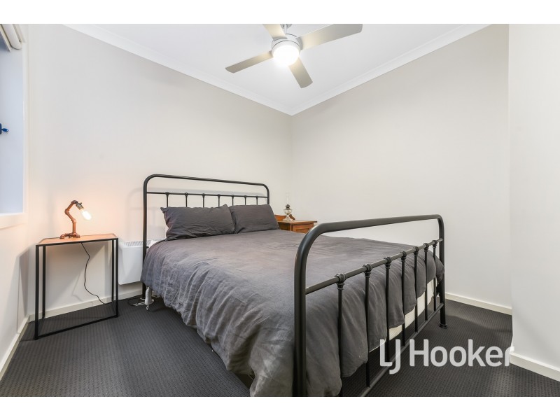 21 Fadden Mews, Officer VIC 3809