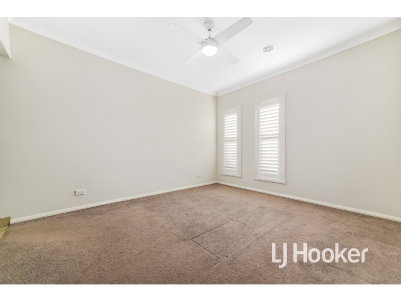 7 Hamish Avenue, Pakenham VIC 3810