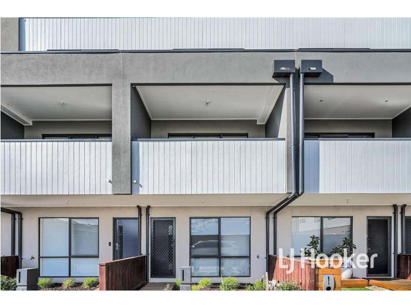 10 Rubus Way, Pakenham VIC 3810