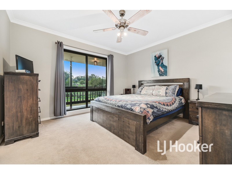 24 Settlers Rise, Drouin VIC 3818