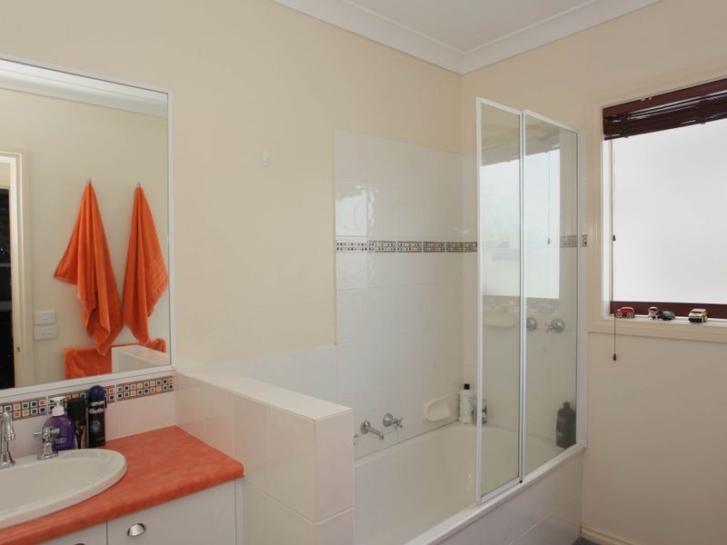 10 Spring Circuit, Pakenham VIC 3810