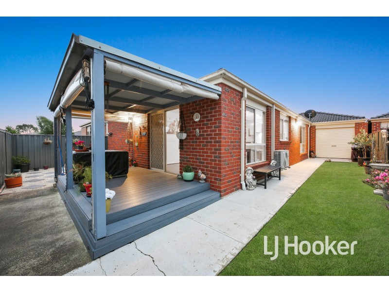 17 Elderberry Way, Pakenham VIC 3810