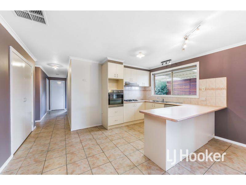 40 Ebony Drive, Pakenham VIC 3810