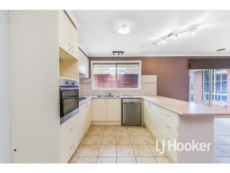 40 Ebony Drive, Pakenham VIC 3810