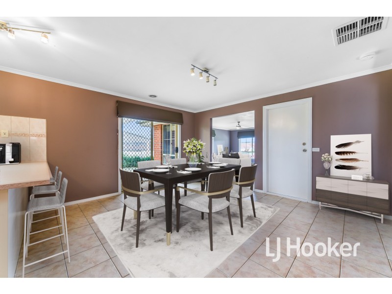 40 Ebony Drive, Pakenham VIC 3810