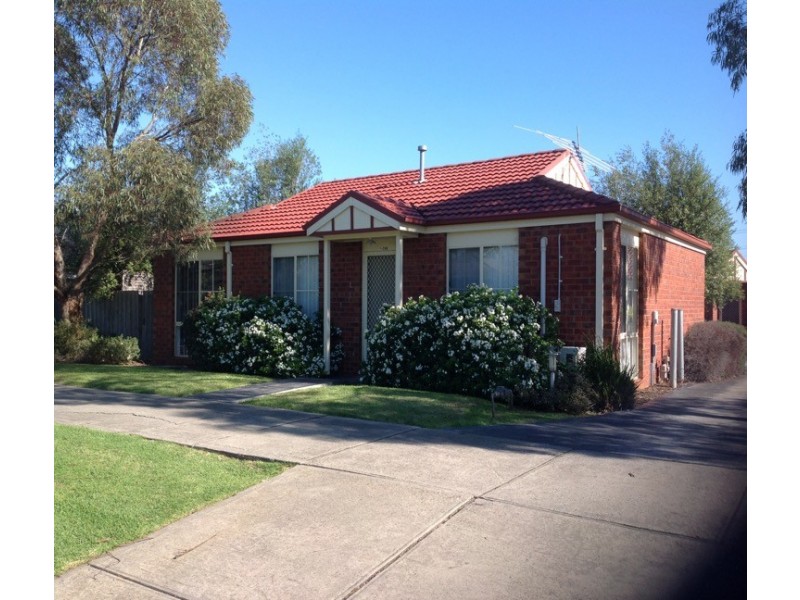 1/249-251 Monahans Road, Cranbourne West VIC 3977